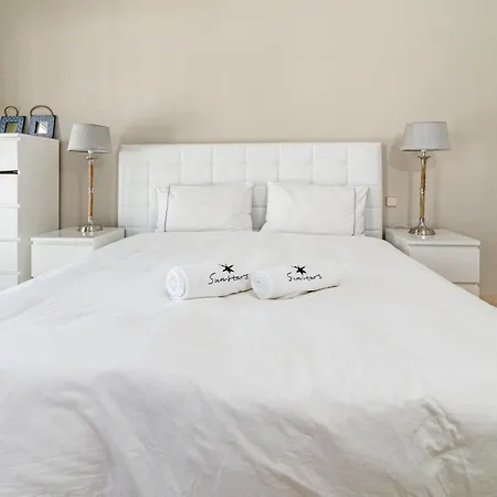 Captivating Coastal Townhouse In Aloha Pueblo With Amazing Mountain Views בית נופש *