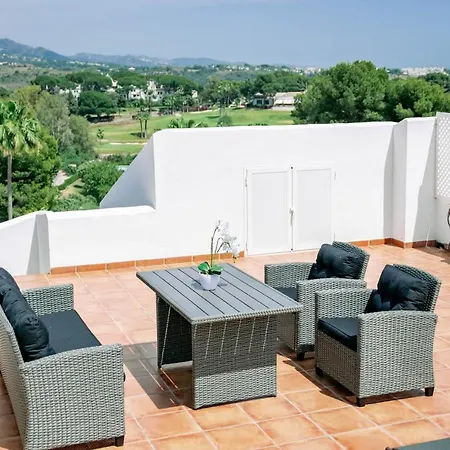 Captivating Coastal Townhouse In Aloha Pueblo With Amazing Mountain Views * מארבלה