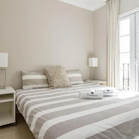 בית נופש Captivating Coastal Townhouse In Aloha Pueblo With Amazing Mountain Views