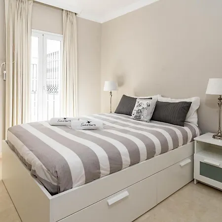 בית נופש Captivating Coastal Townhouse In Aloha Pueblo With Amazing Mountain Views מארבלה